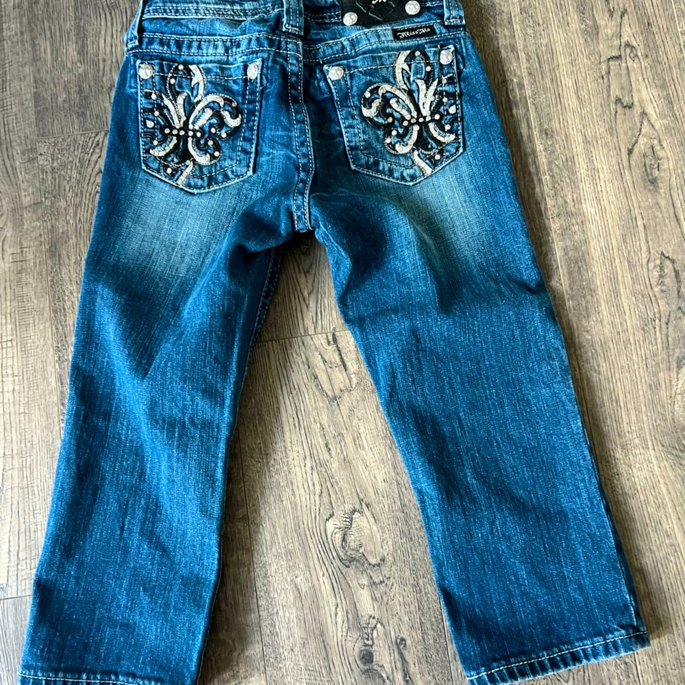 Youth Miss Me capris. Size 12, barely worn